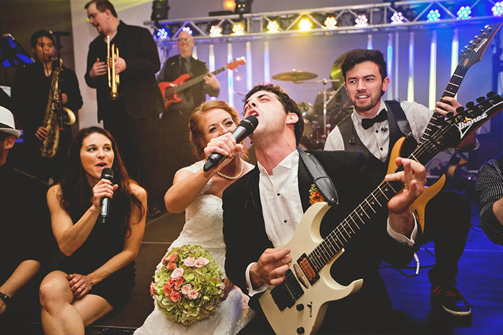 Een Dj of een band_trouwfeest met band